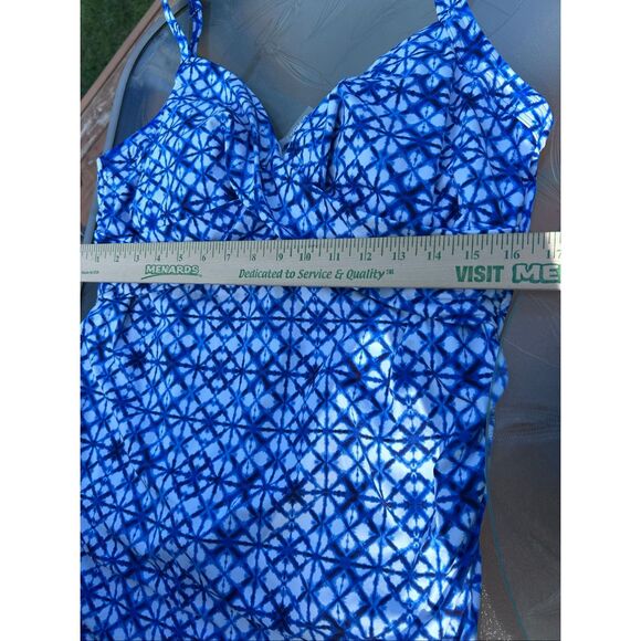 Lands' End Women's Size 16 Blue White Print Tummy Control Ruched Swimwear Top - Picture 9 of 10